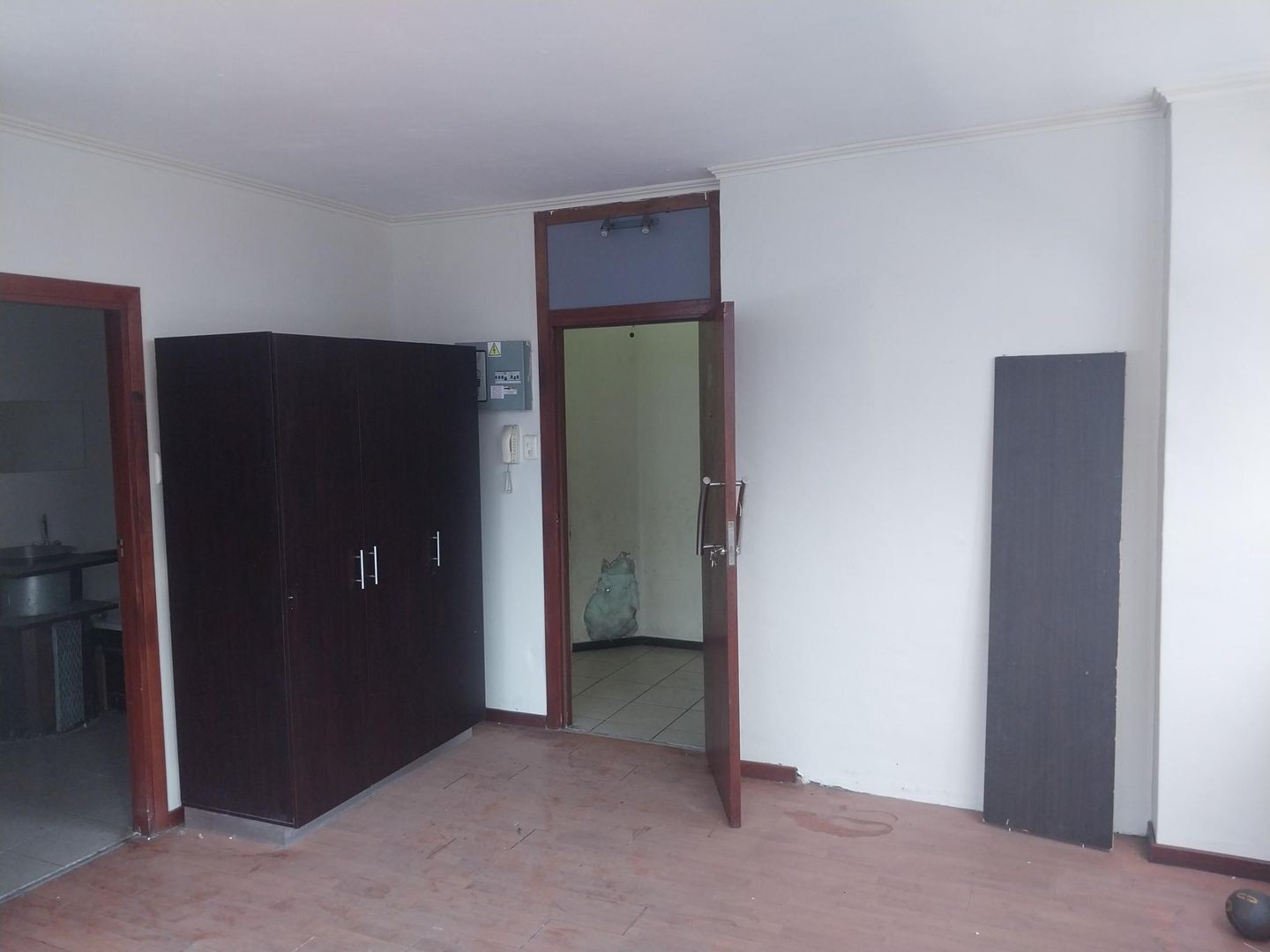 Apartment For Sale in Johannesburg Central, Johannesburg