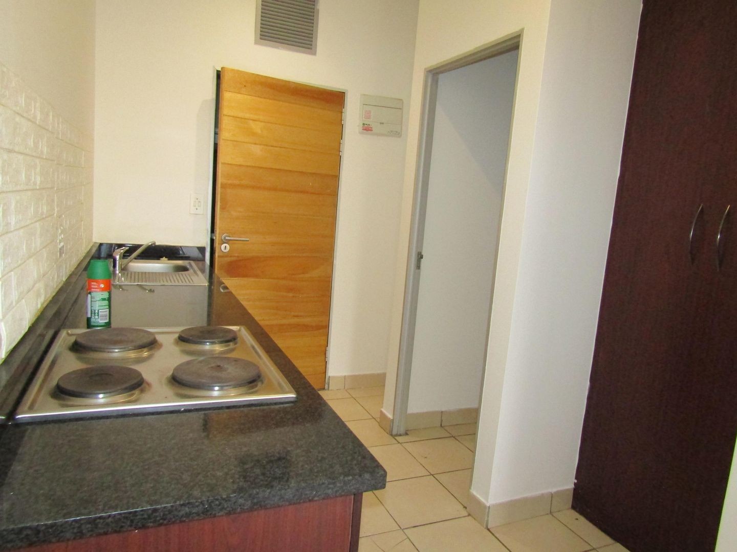 Apartment For Sale in Johannesburg Central, Johannesburg