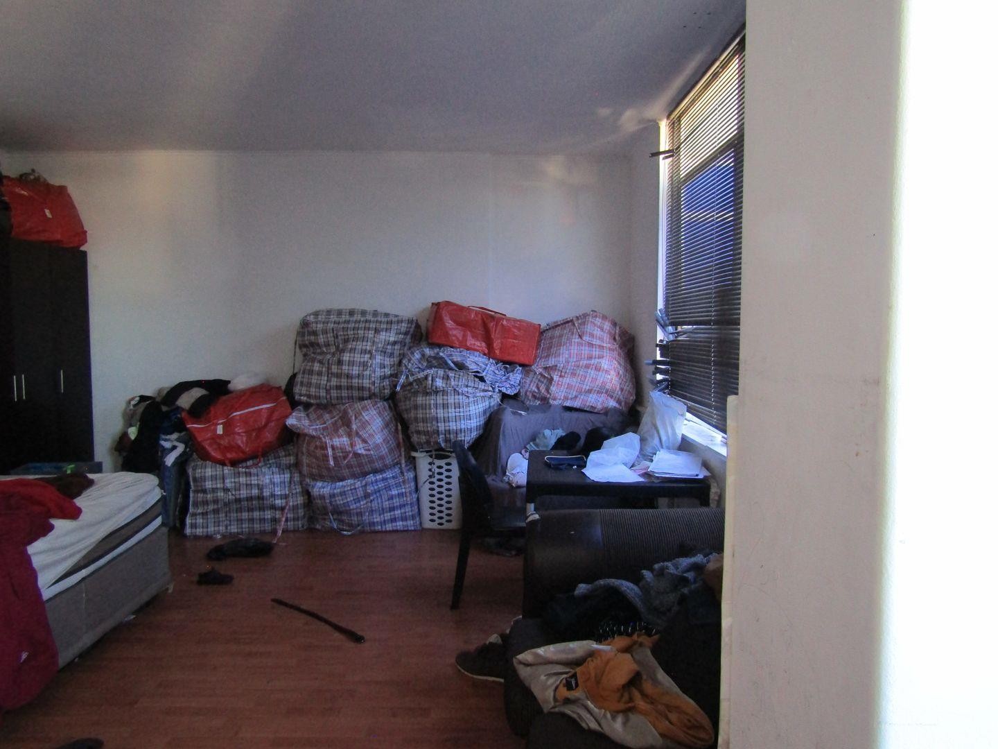 Apartment For Sale in Johannesburg Central, Johannesburg