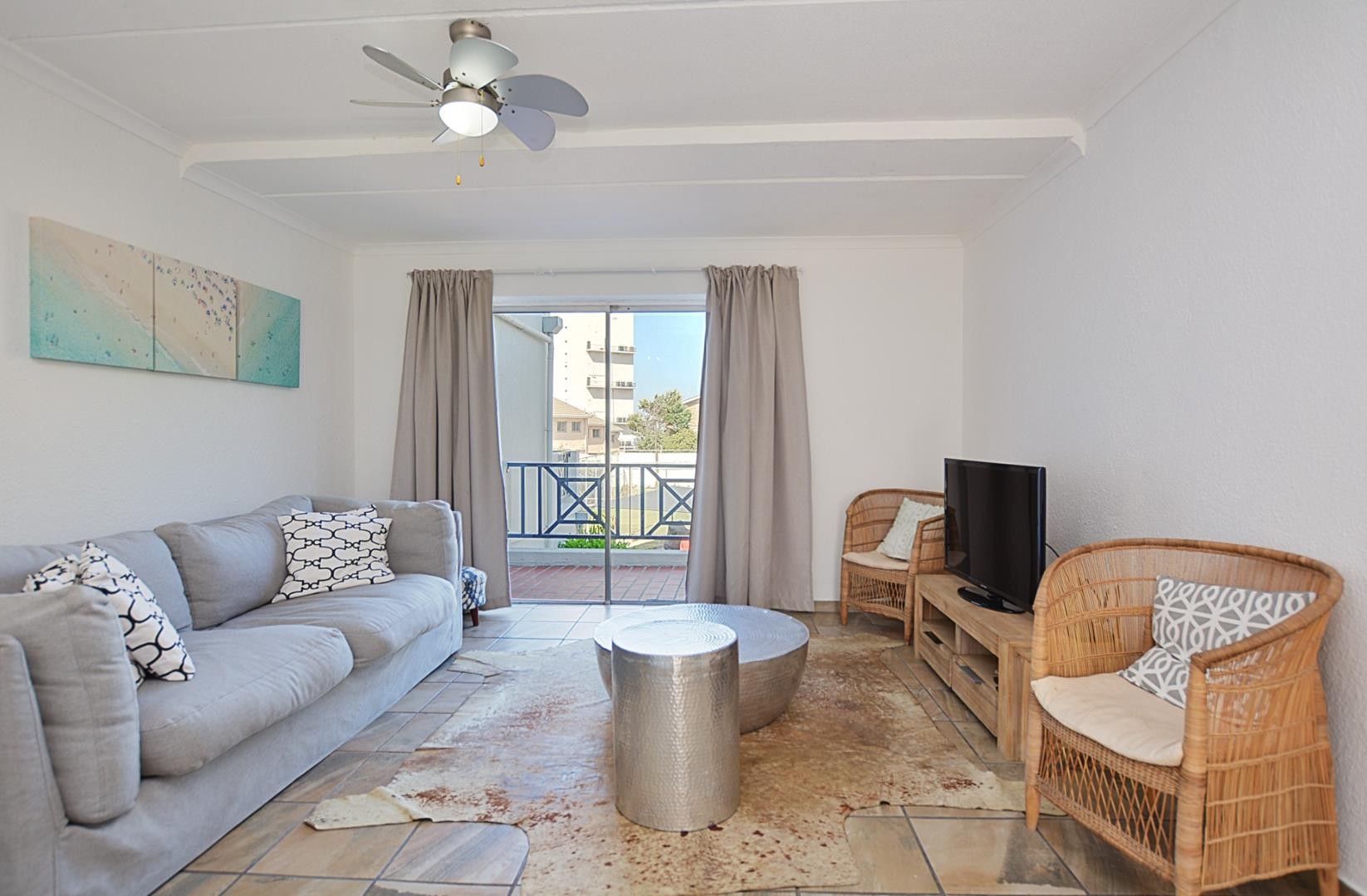 Furnished Apartment in West Beach for Winter/Low Season Rent