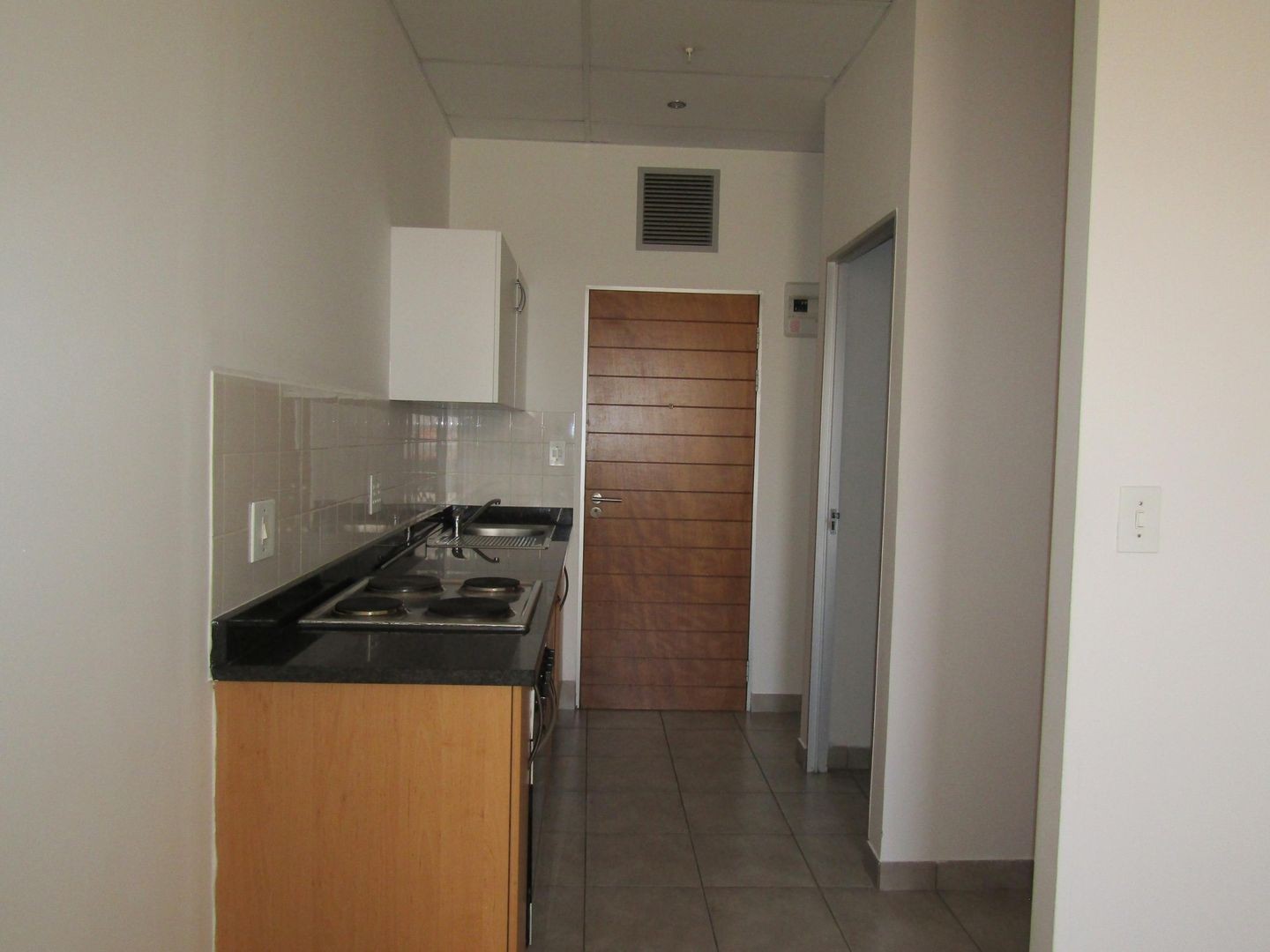 Apartment For Sale in Johannesburg Central, Johannesburg