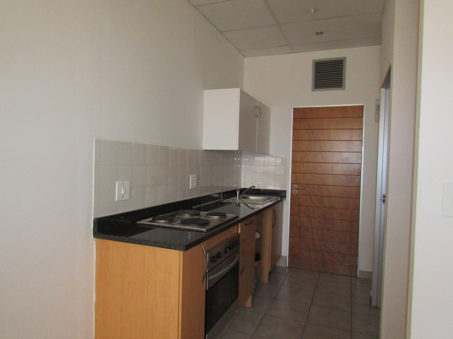 Apartment For Sale in Johannesburg Central, Johannesburg