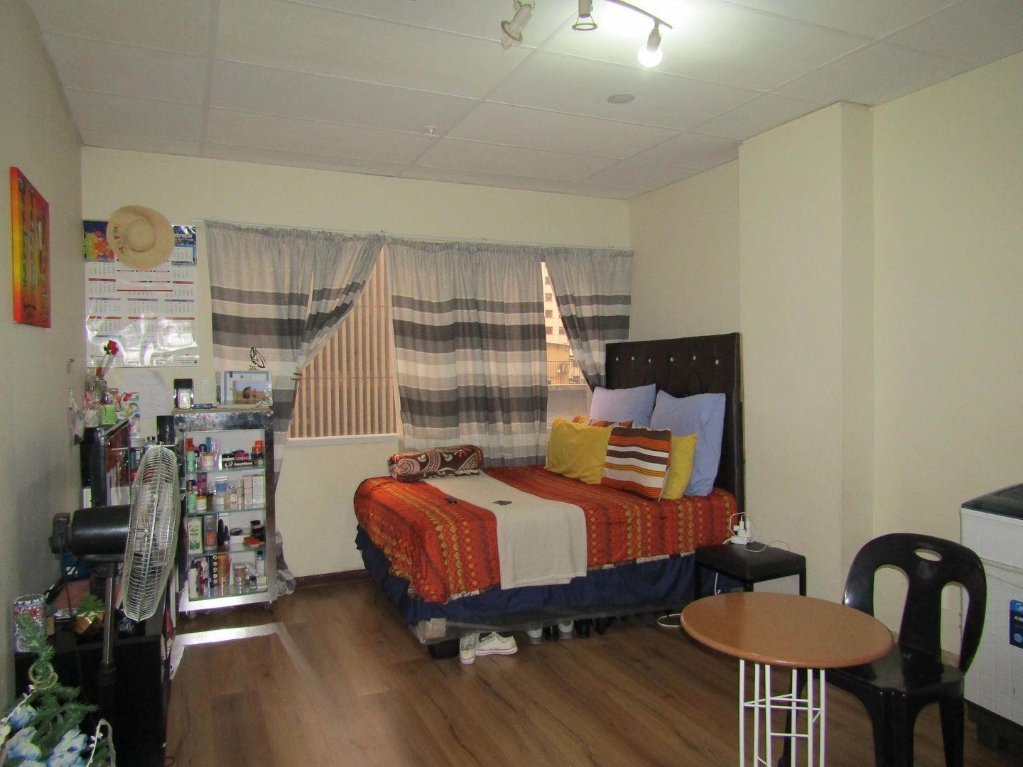 Apartment For Sale in Johannesburg Central, Johannesburg