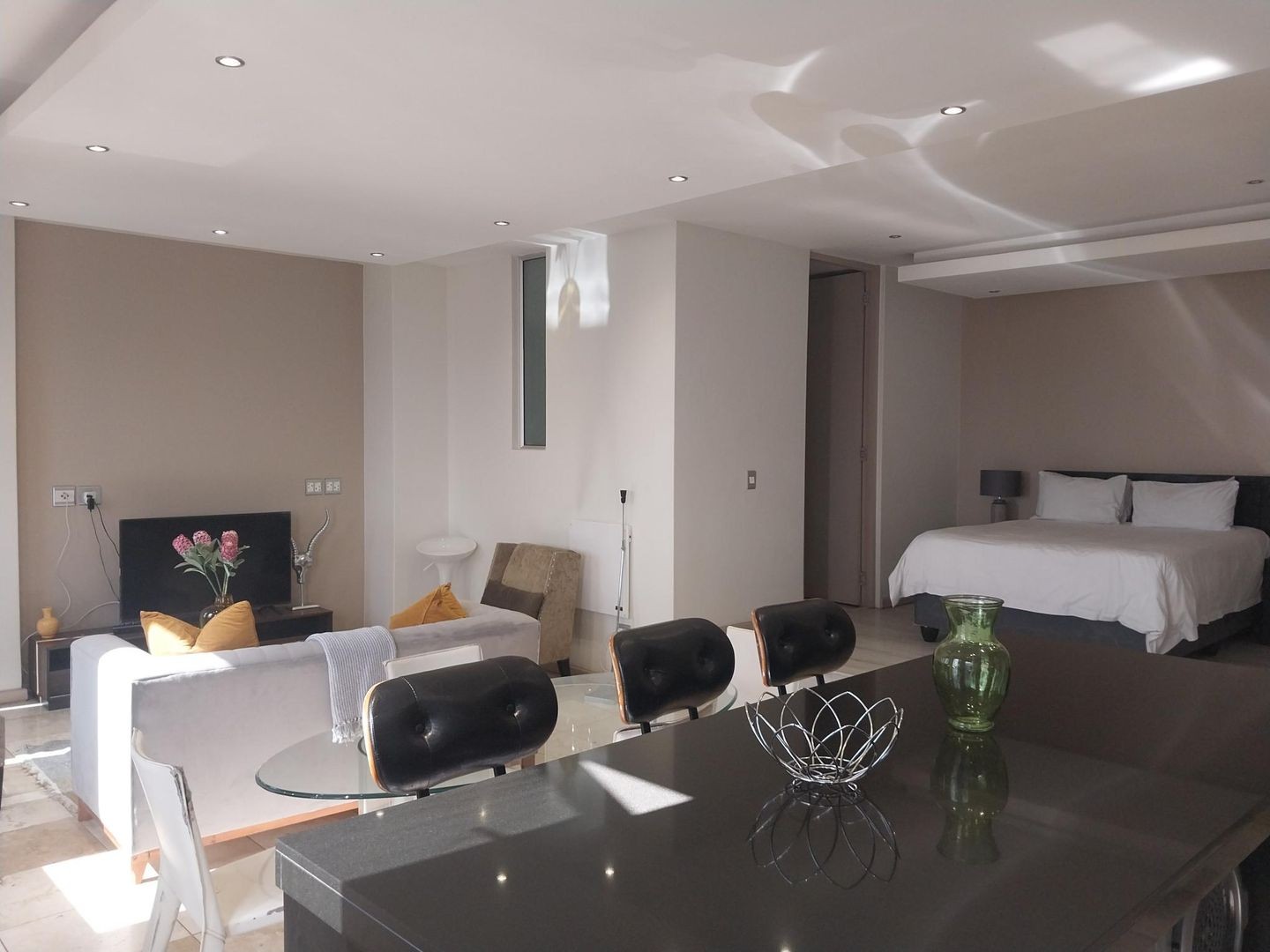 Apartment For Sale in Johannesburg