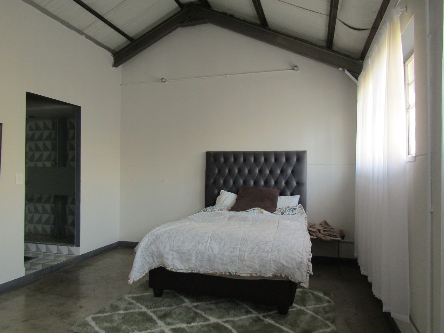 Apartment To Rent in Maboneng, Johannesburg