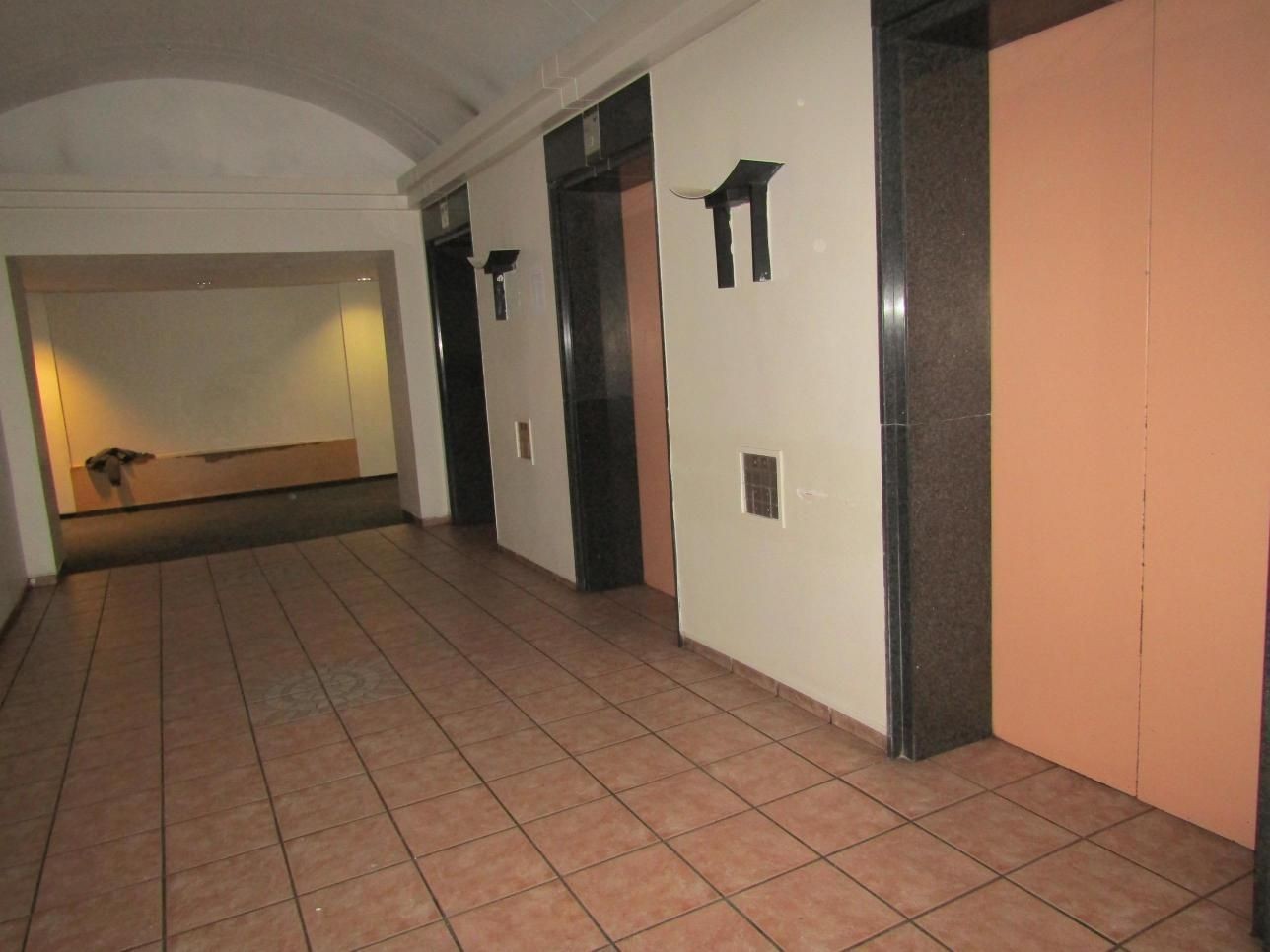 Apartment To Rent in Johannesburg Central, Johannesburg