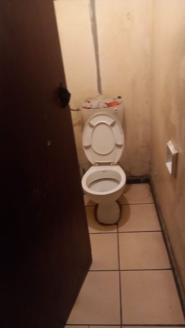 Apartment For Sale in Hillbrow, Johannesburg
