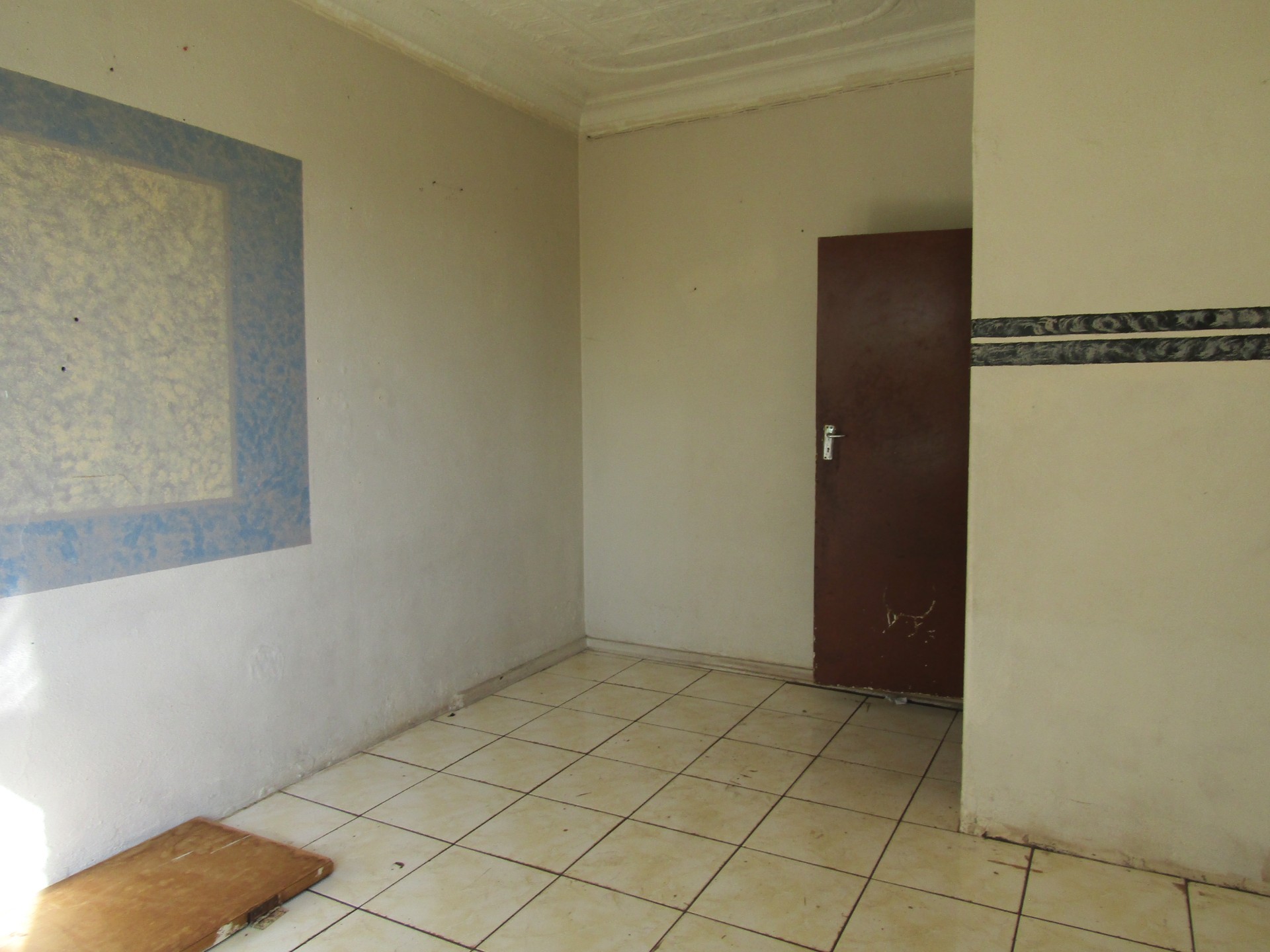 3 Bed Apartment For Sale in Yeoville