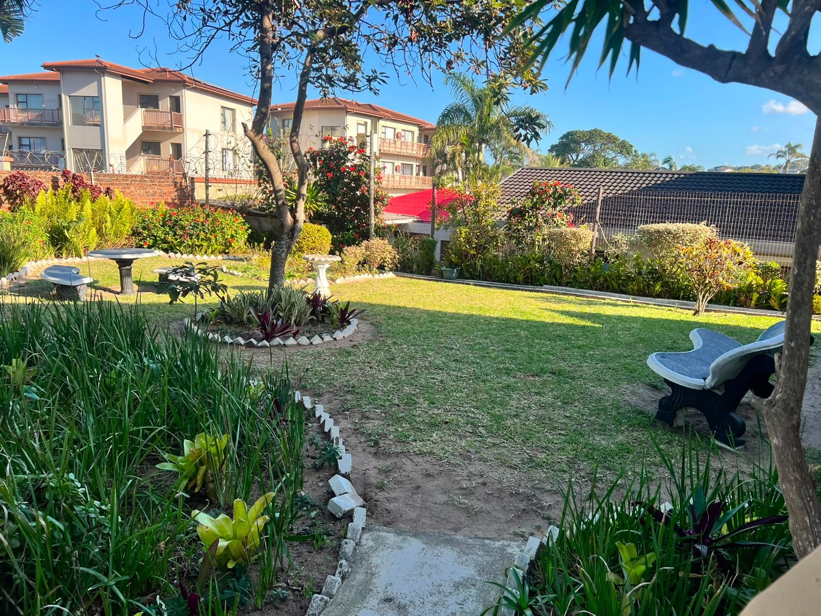 Charming Bachelor Apartment in the Heart of Uvongo