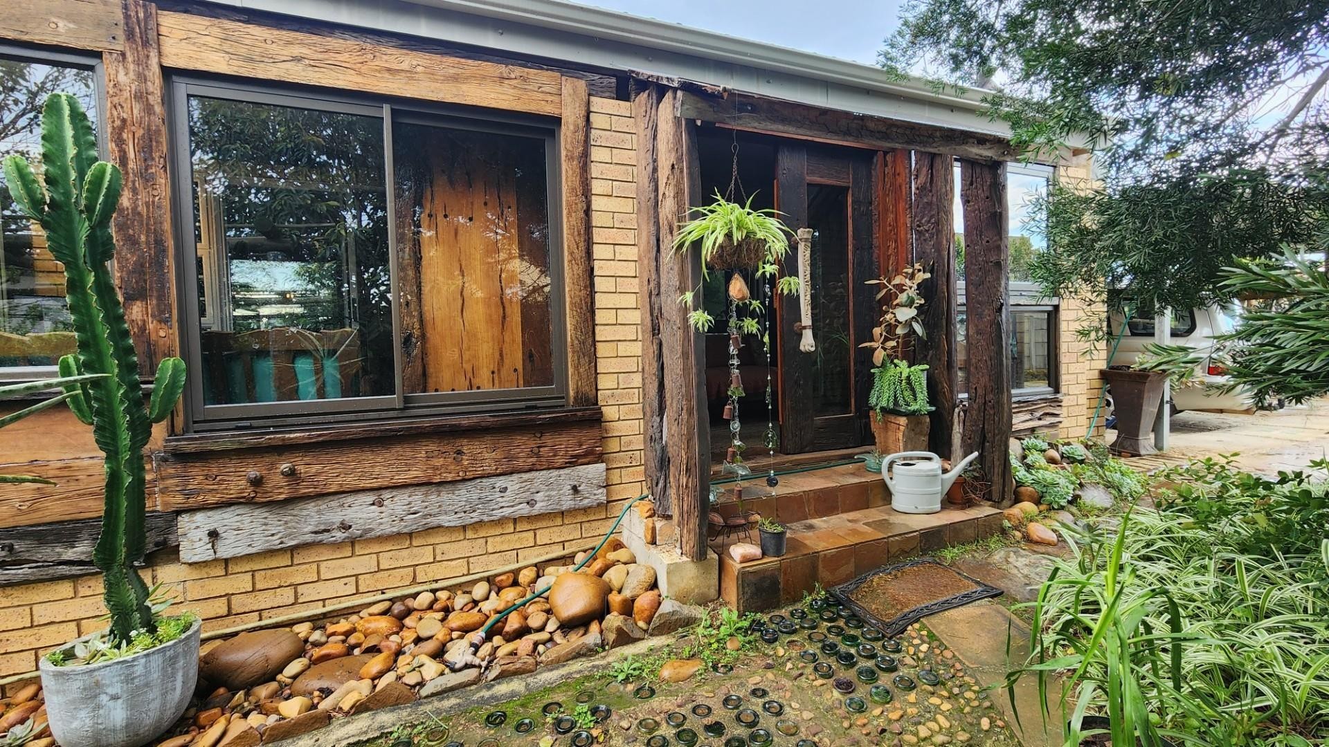 House For Sale in Jeffreys Bay