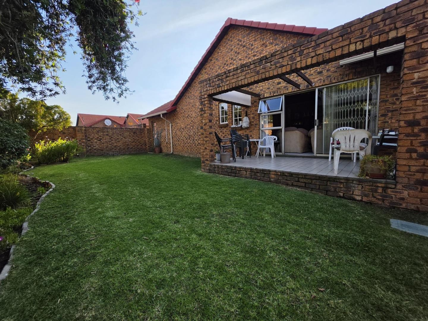 Stunning Face Brick Simplex with a Private Garden and Pet friendly For Sale in Randhart!