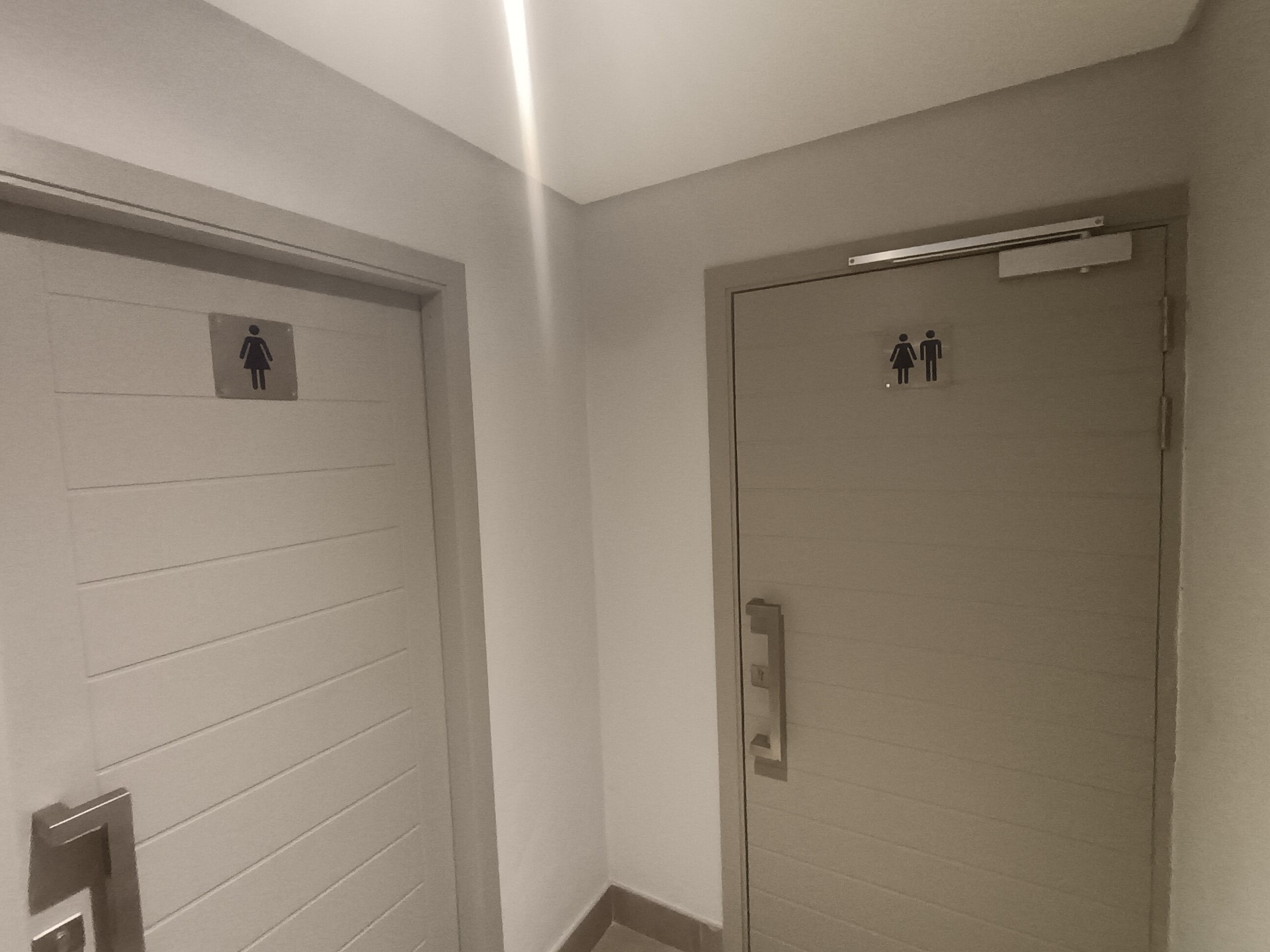 Retail Space To Rent in Umhlanga Ridge, Umhlanga, KwaZulu Natal