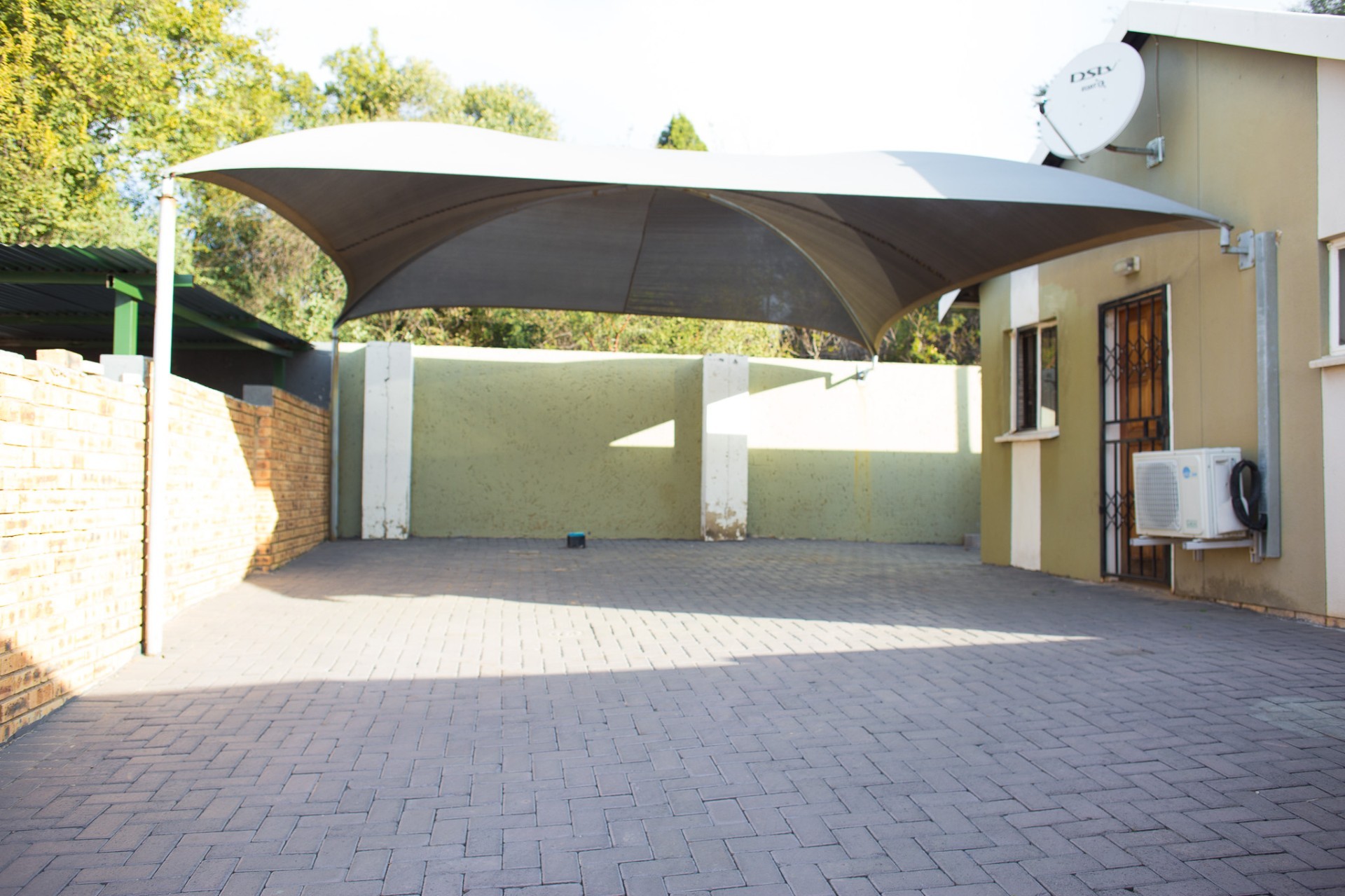 2 Bedroom House To Rent in Cosmo City, Roodepoort