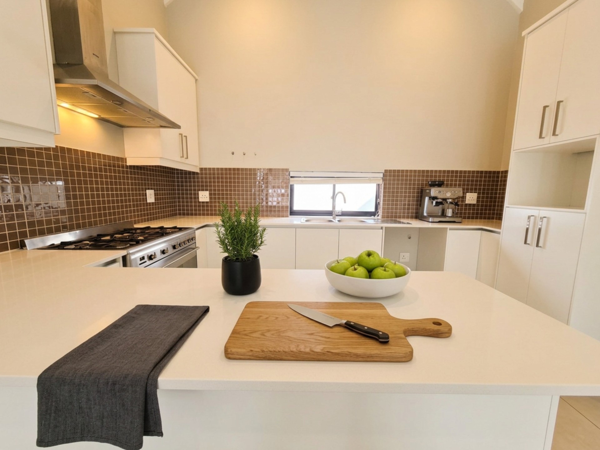 HOUSE FOR SALE SITARI, SOMERSET WEST | 4 BEDROOM | 2.5 BATHROOM