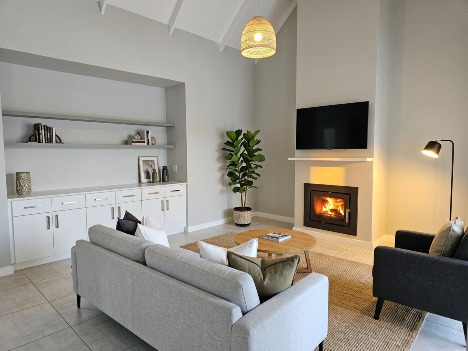 HOUSE FOR SALE SITARI, SOMERSET WEST | 4 BEDROOM | 2.5 BATHROOM