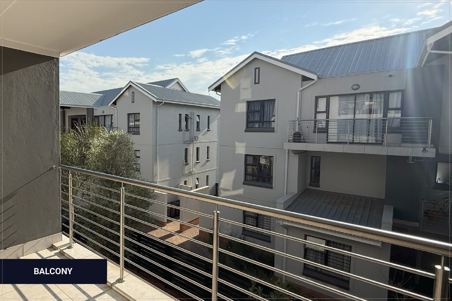 First-Floor 2 Bed, 2 Bath Apartment For Sale in Fish Eagle View, Longlake