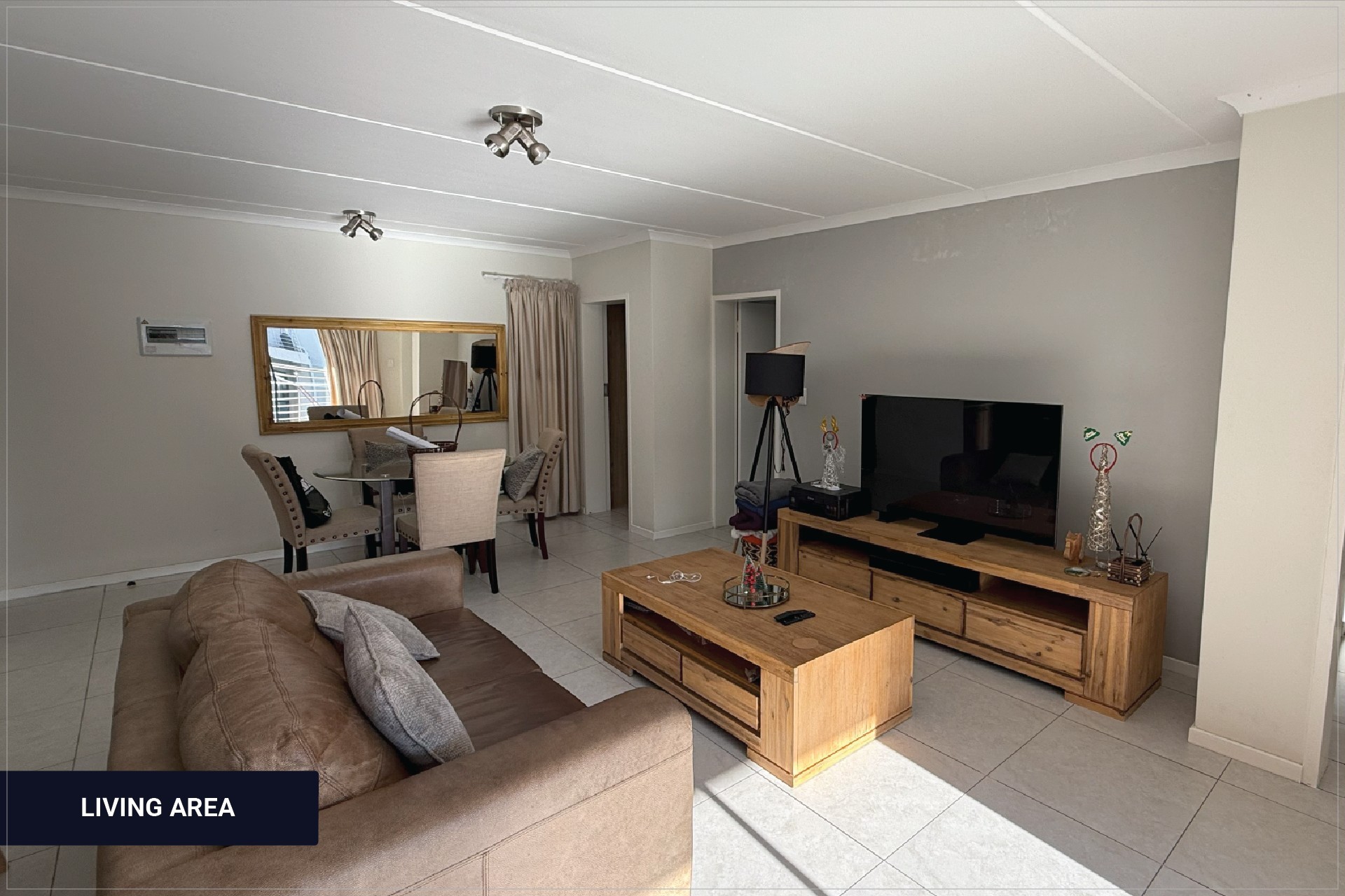 First-Floor 2 Bed, 2 Bath Apartment For Sale in Fish Eagle View, Longlake