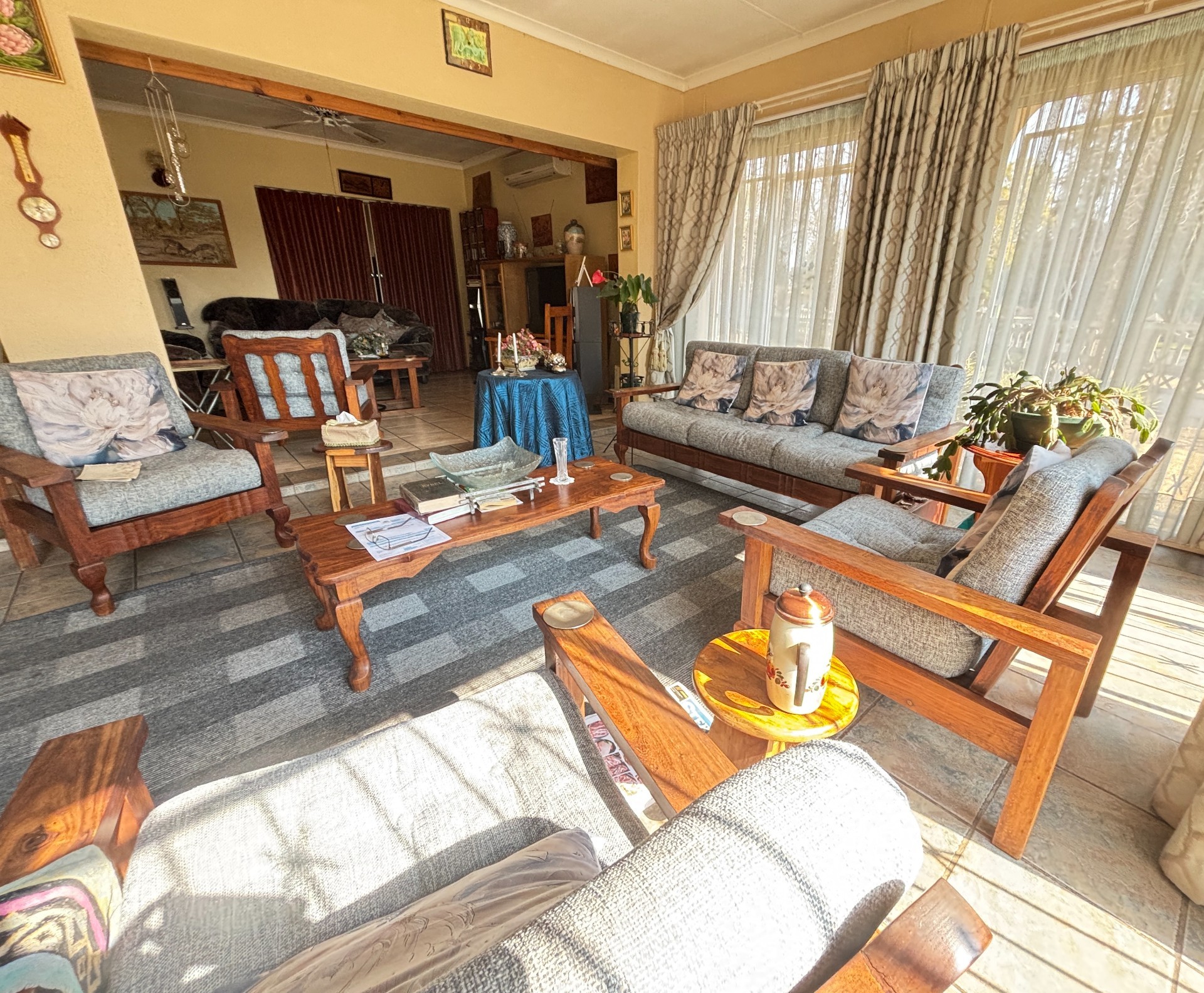 Spacious 3 Bedroom house - Vaalpark
