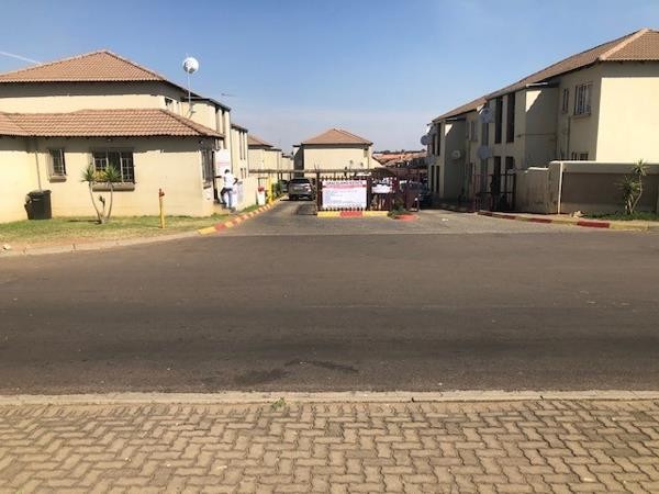 Secure Ground-Floor 2-Bed Flat - Smart Entry-Level Investment in Germiston