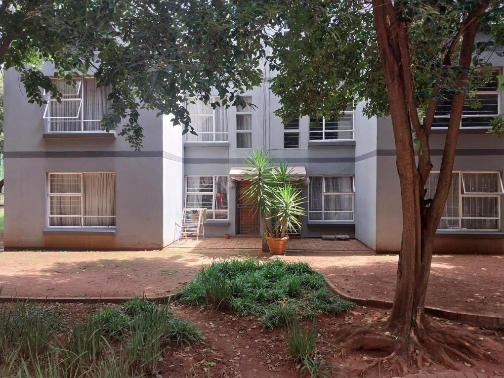 Apartment For Sale in Johannesburg