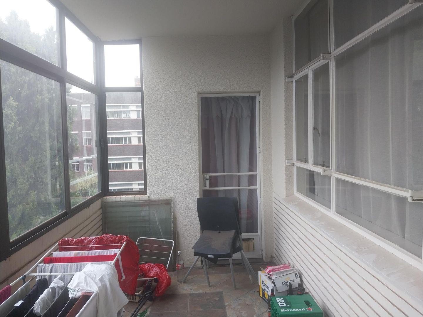 Apartment For Sale in Johannesburg