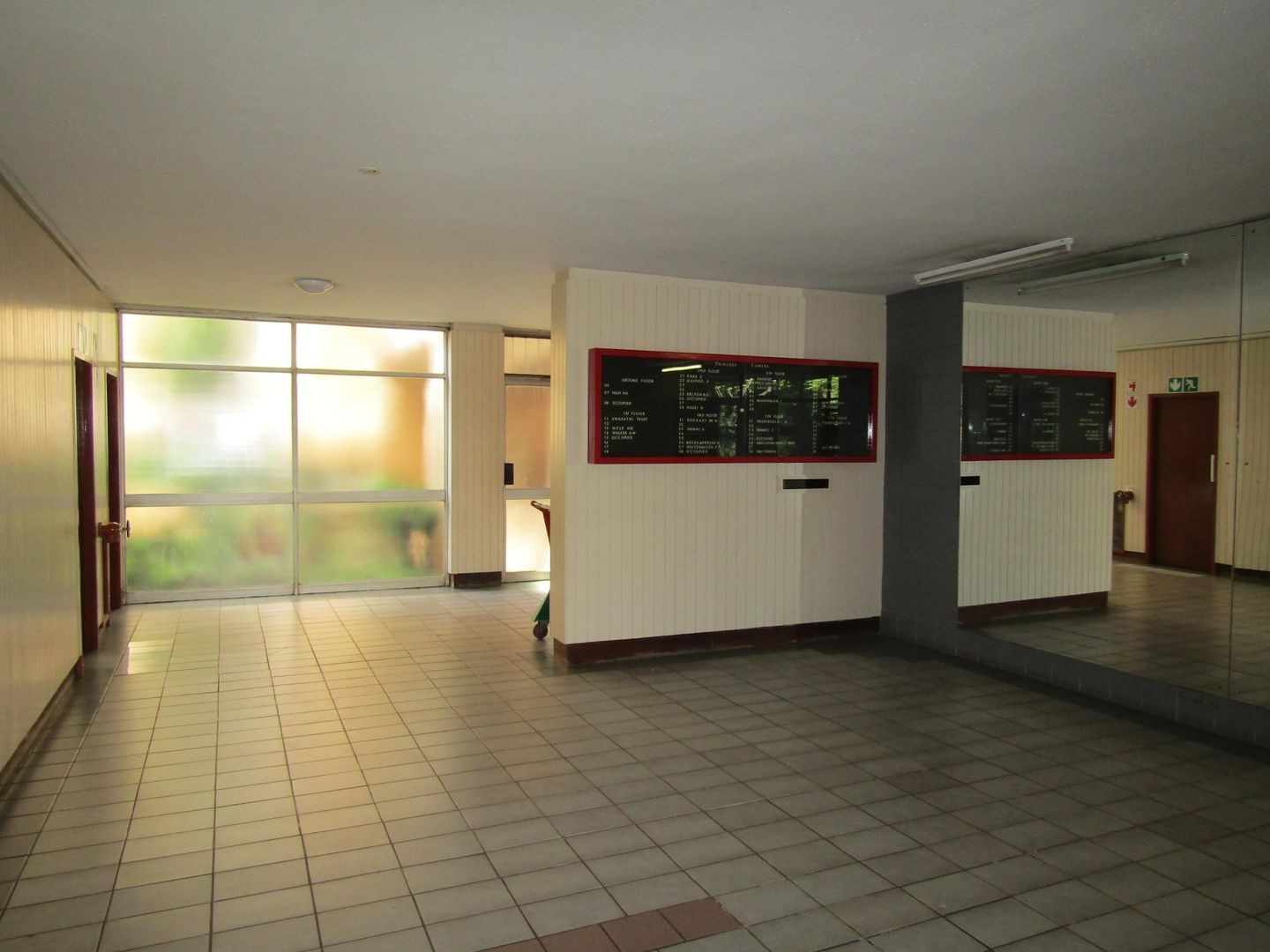 Apartment For Sale in Johannesburg