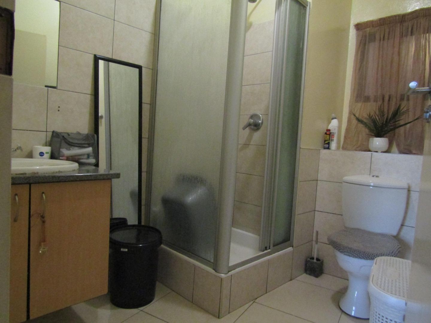 Apartment For Sale in Auckland Park, Johannesburg