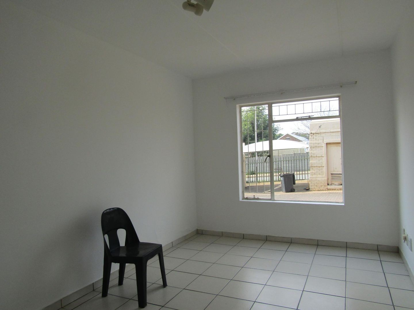 Apartment For Sale in Auckland Park, Johannesburg