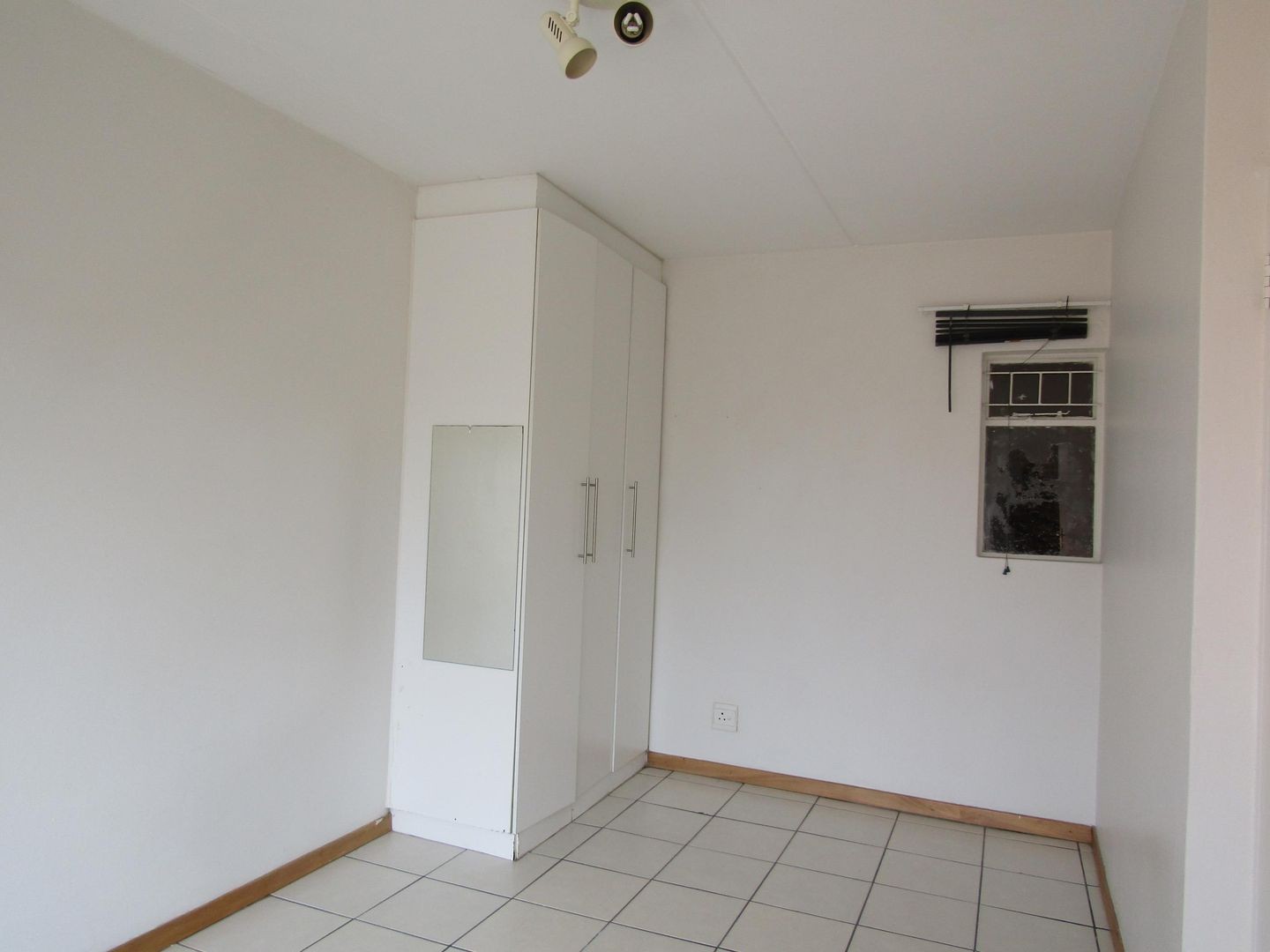 Apartment For Sale in Auckland Park, Johannesburg
