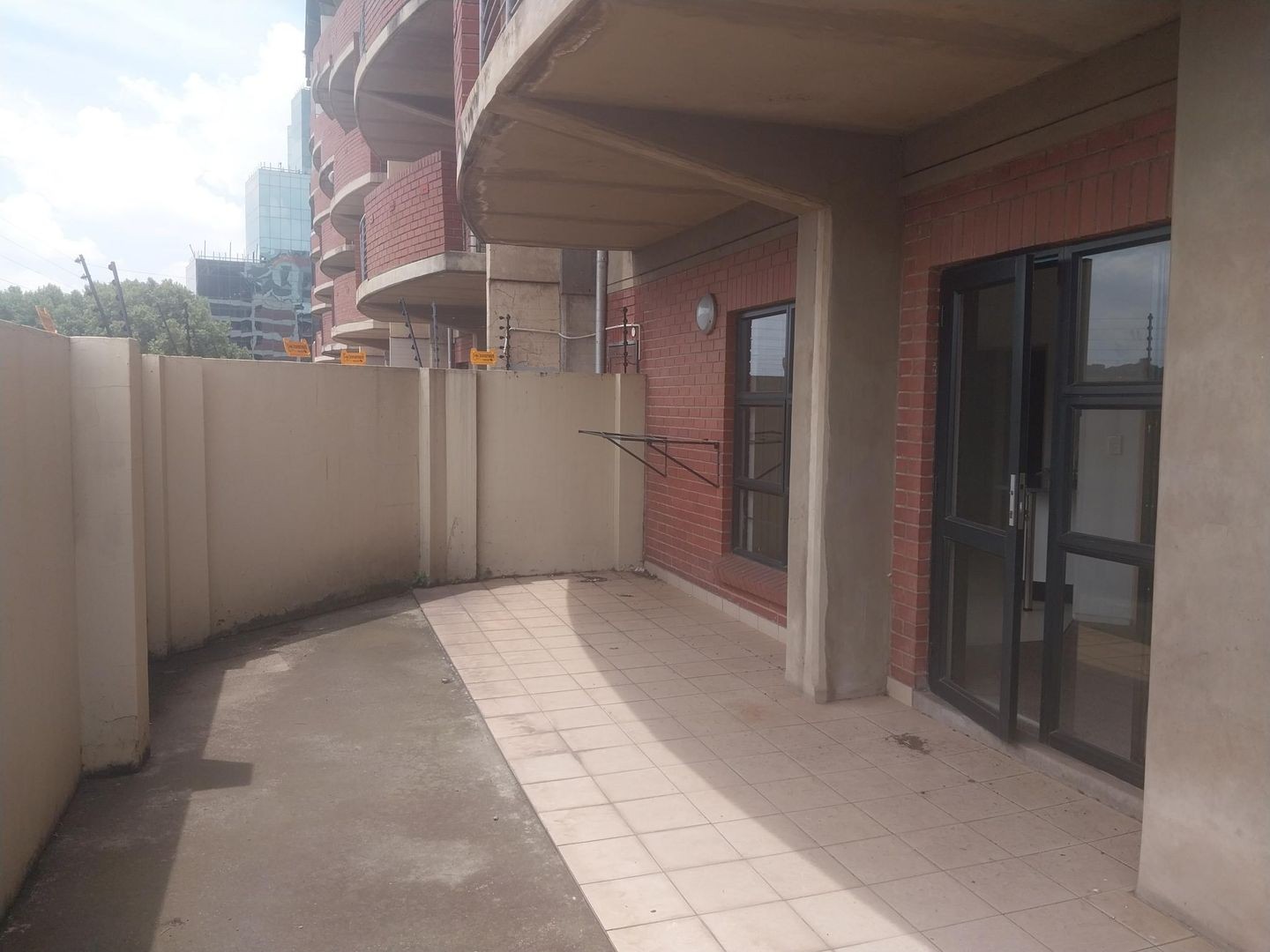 Apartment For Sale in Auckland Park, Johannesburg