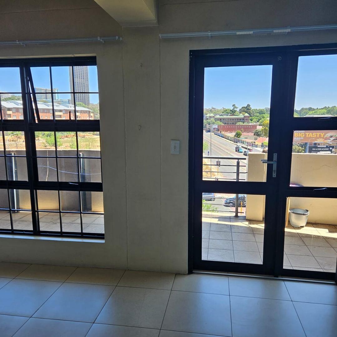 Apartment For Sale in Auckland Park, Johannesburg