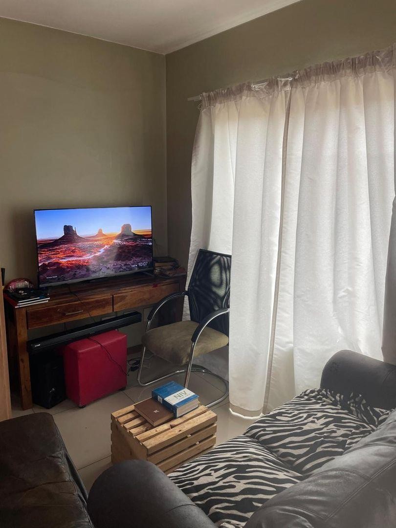 Apartment For Sale in Auckland Park, Johannesburg