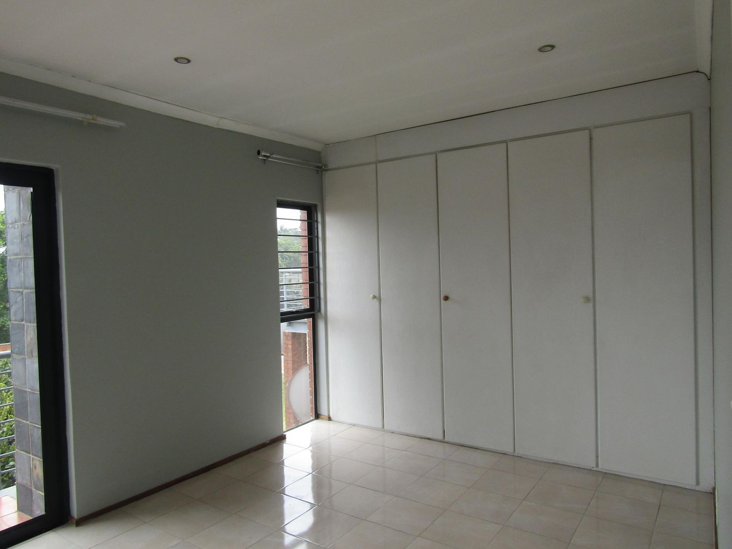 Apartment For Sale in Auckland Park, Johannesburg