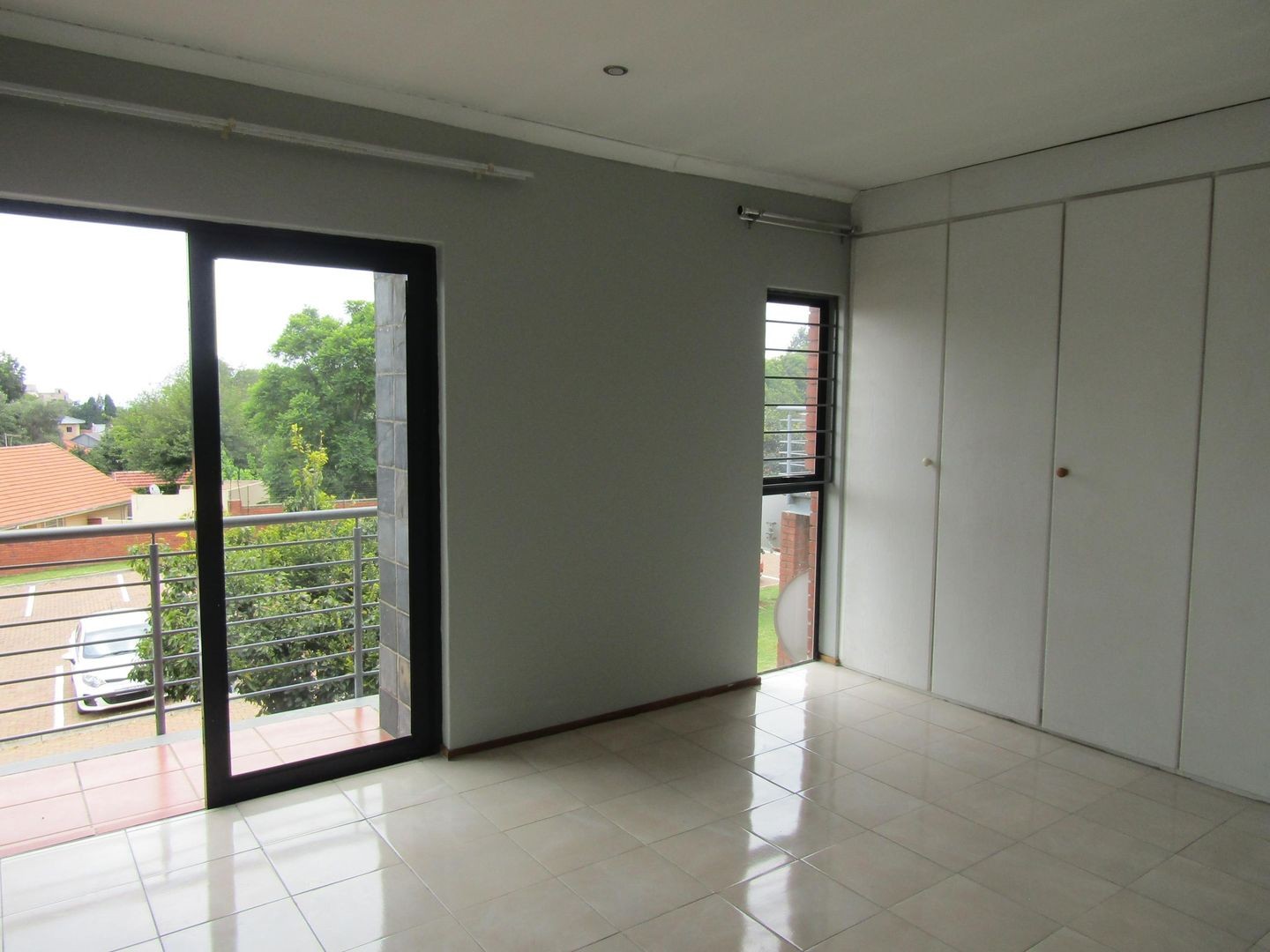 Apartment For Sale in Auckland Park, Johannesburg