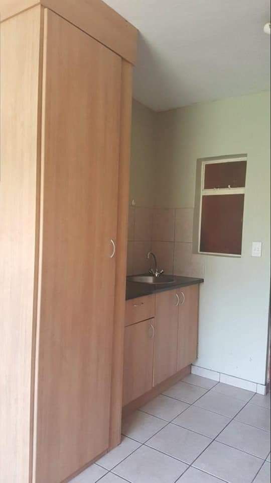 Apartment For Sale in Auckland Park, Johannesburg