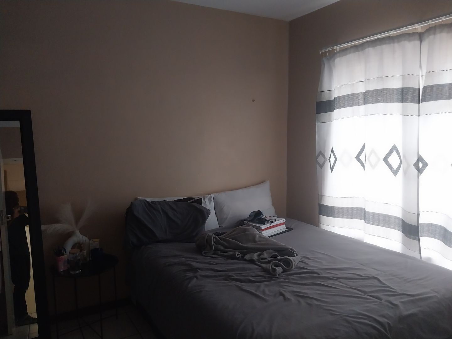 Apartment For Sale in Auckland Park, Johannesburg
