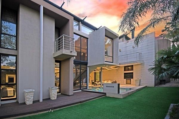 ARCHITECTURAL EXCELLENCE | SEVEN-BEDROOM ULTRA-LUXURY RESIDENCE IN MORNINGSIDE