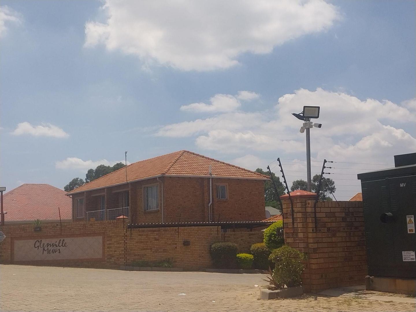 Apartment For Sale in Johannesburg