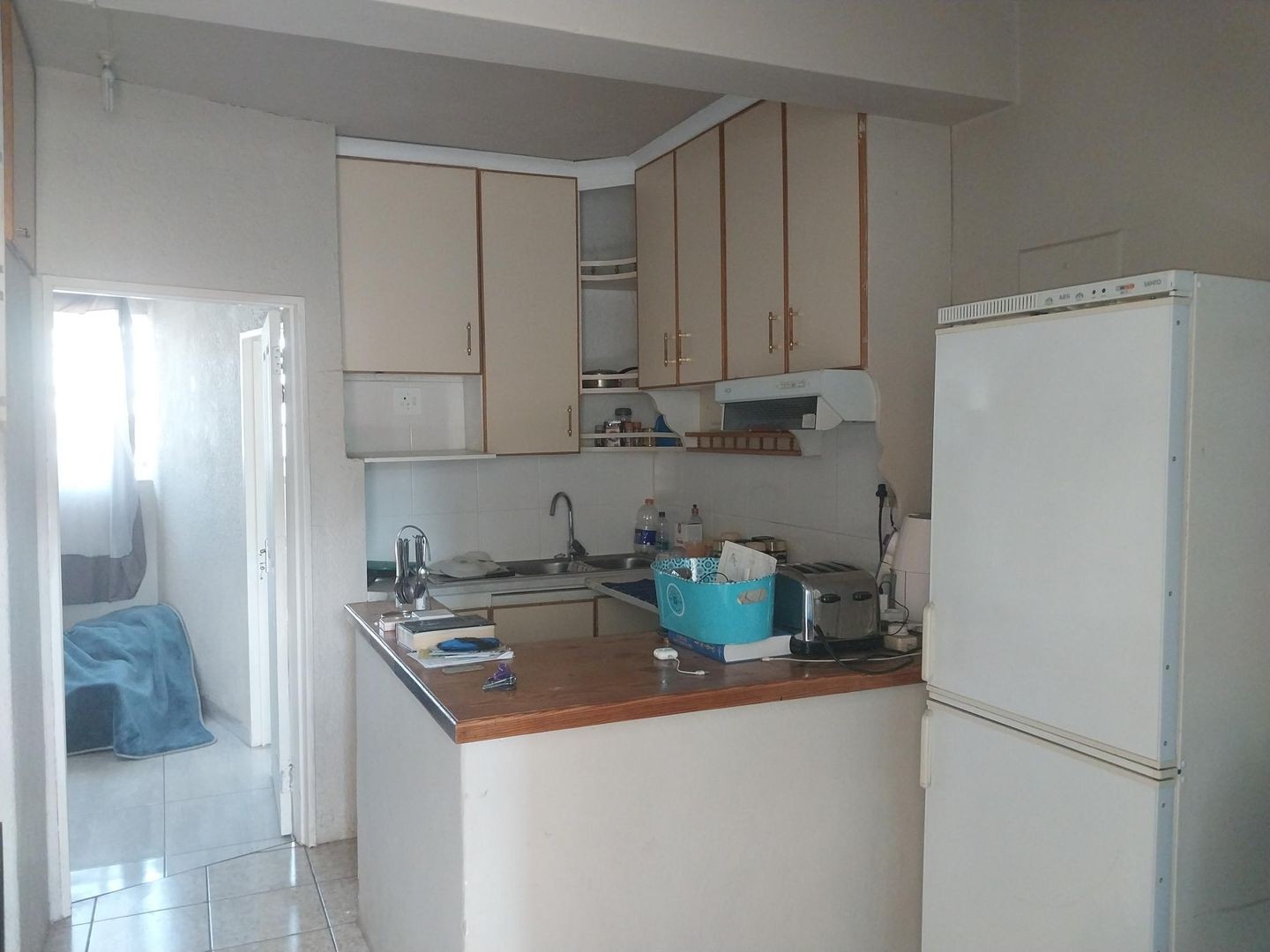Apartment For Sale in Albertville, Johannesburg