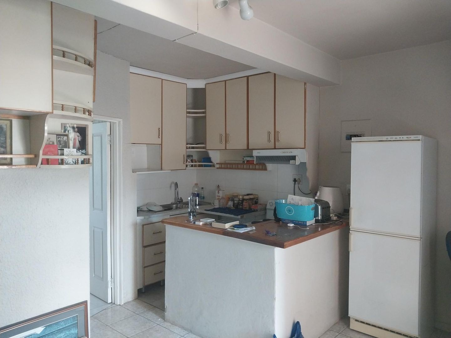 Apartment For Sale in Albertville, Johannesburg