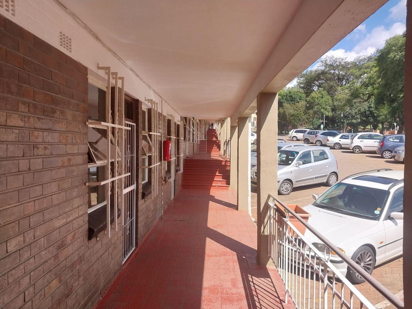 Apartment For Sale in Albertville, Johannesburg