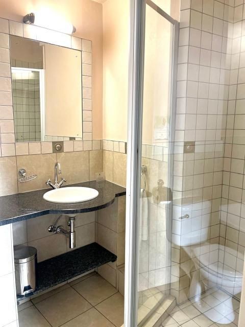 Apartment For Sale in Marshalltown, Johannesburg