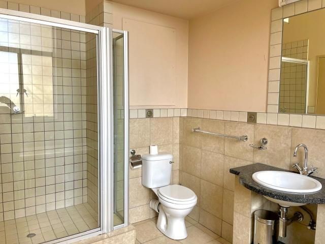 Apartment For Sale in Marshalltown, Johannesburg