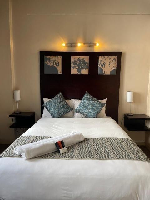 Apartment For Sale in Marshalltown, Johannesburg