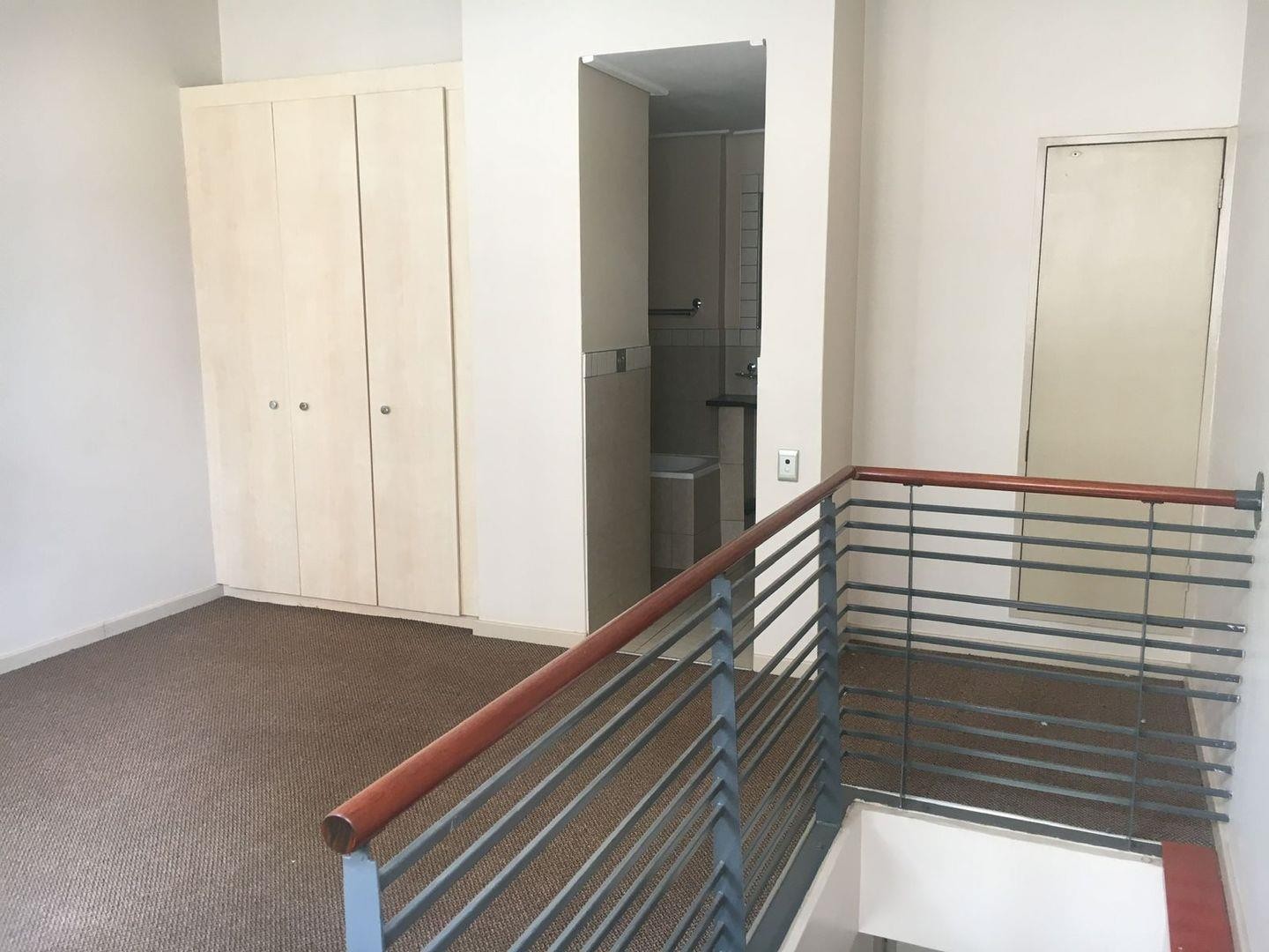 Apartment For Sale in Marshalltown, Johannesburg