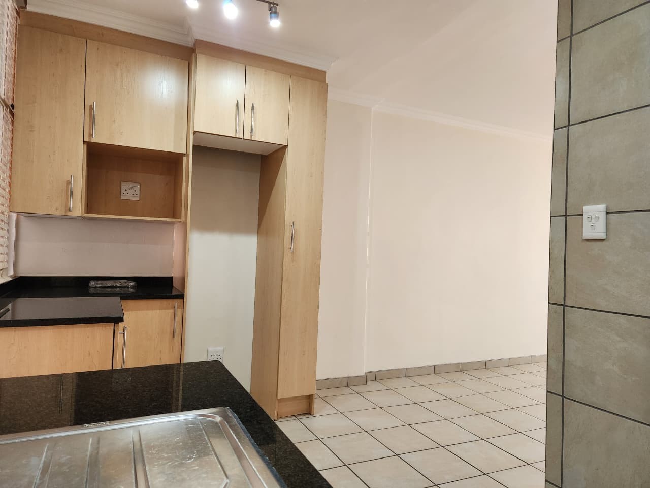 Apartment To Rent in Illovo, Sandton