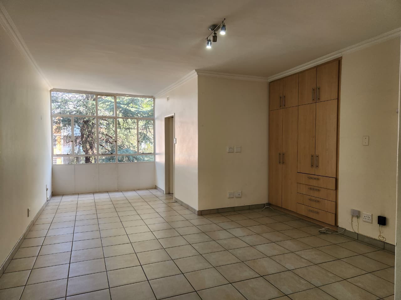 Apartment To Rent in Illovo, Sandton
