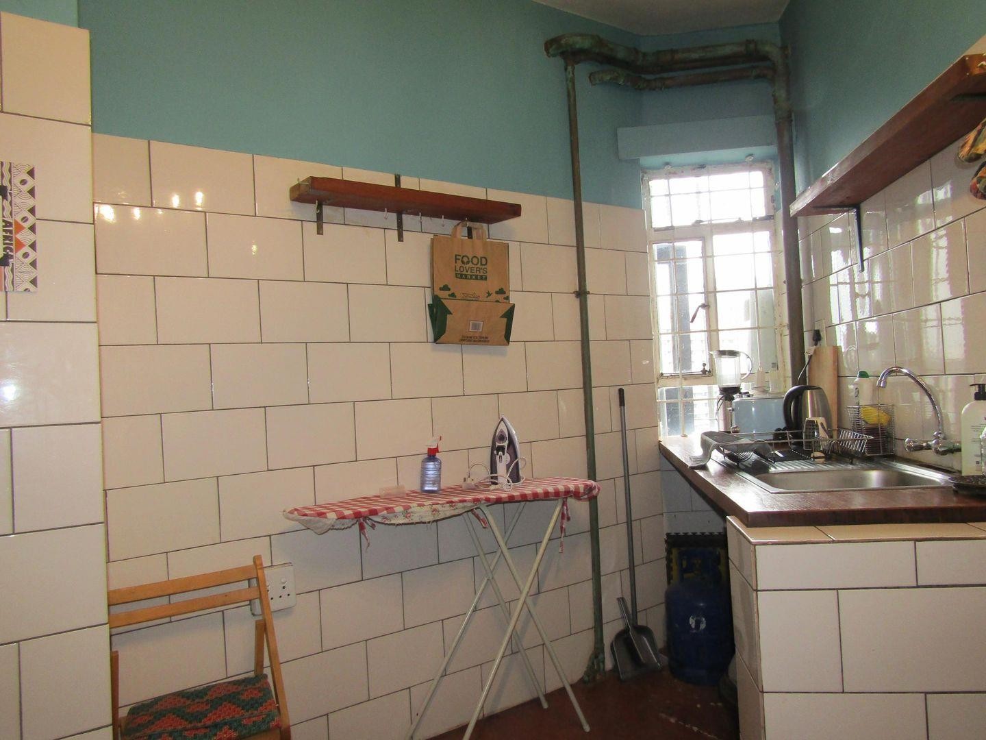 Apartment For Sale in Johannesburg Central, Johannesburg