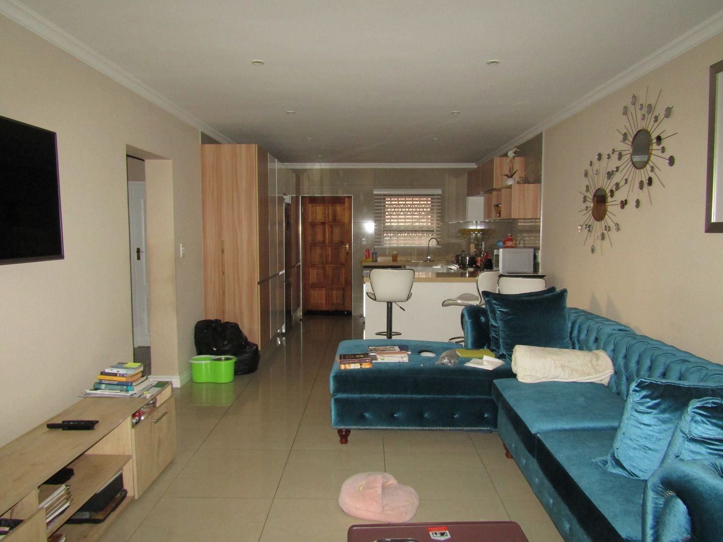 Apartment For Sale in Mondeor, Johannesburg