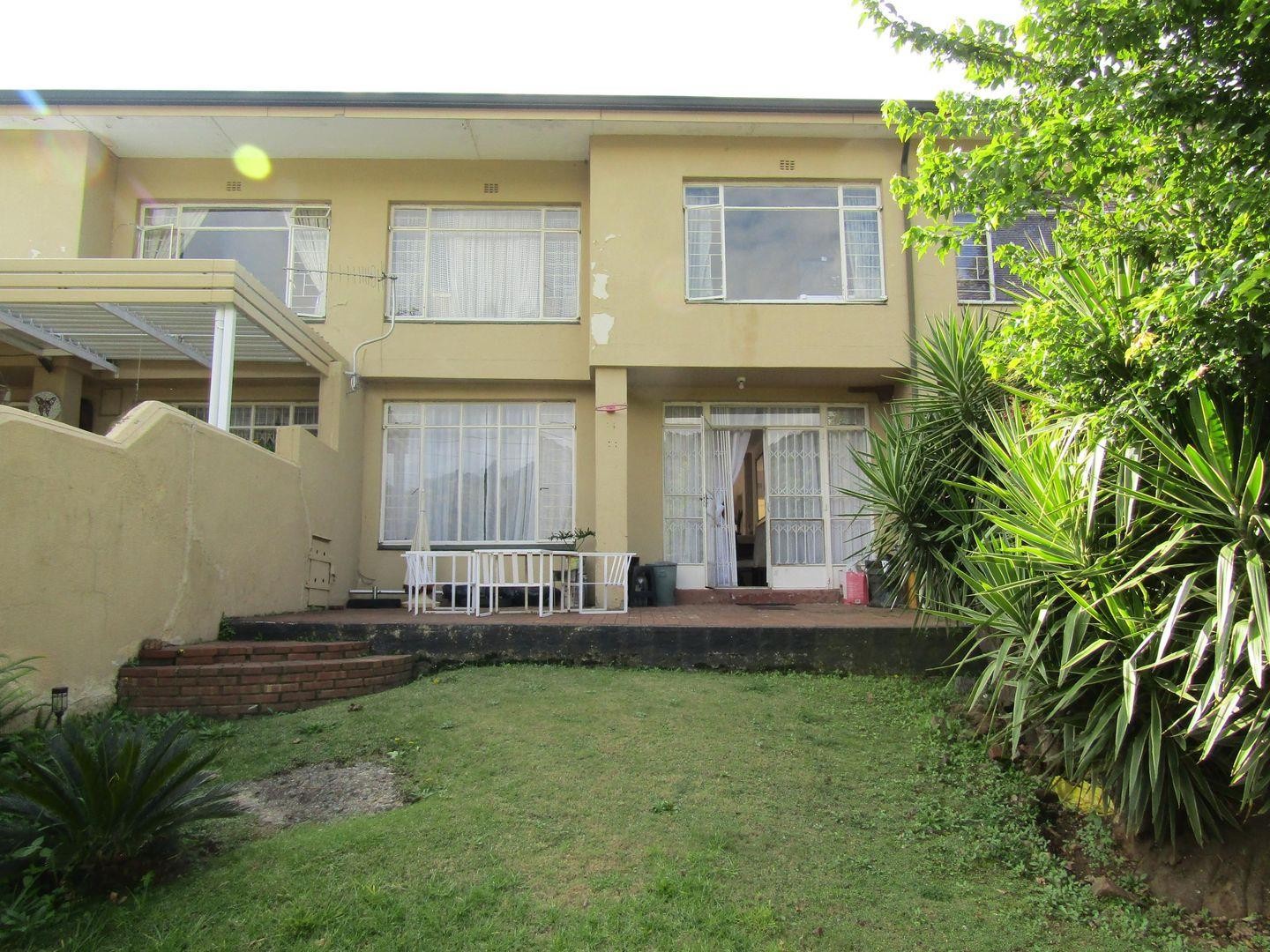 Apartment For Sale in Mondeor, Johannesburg